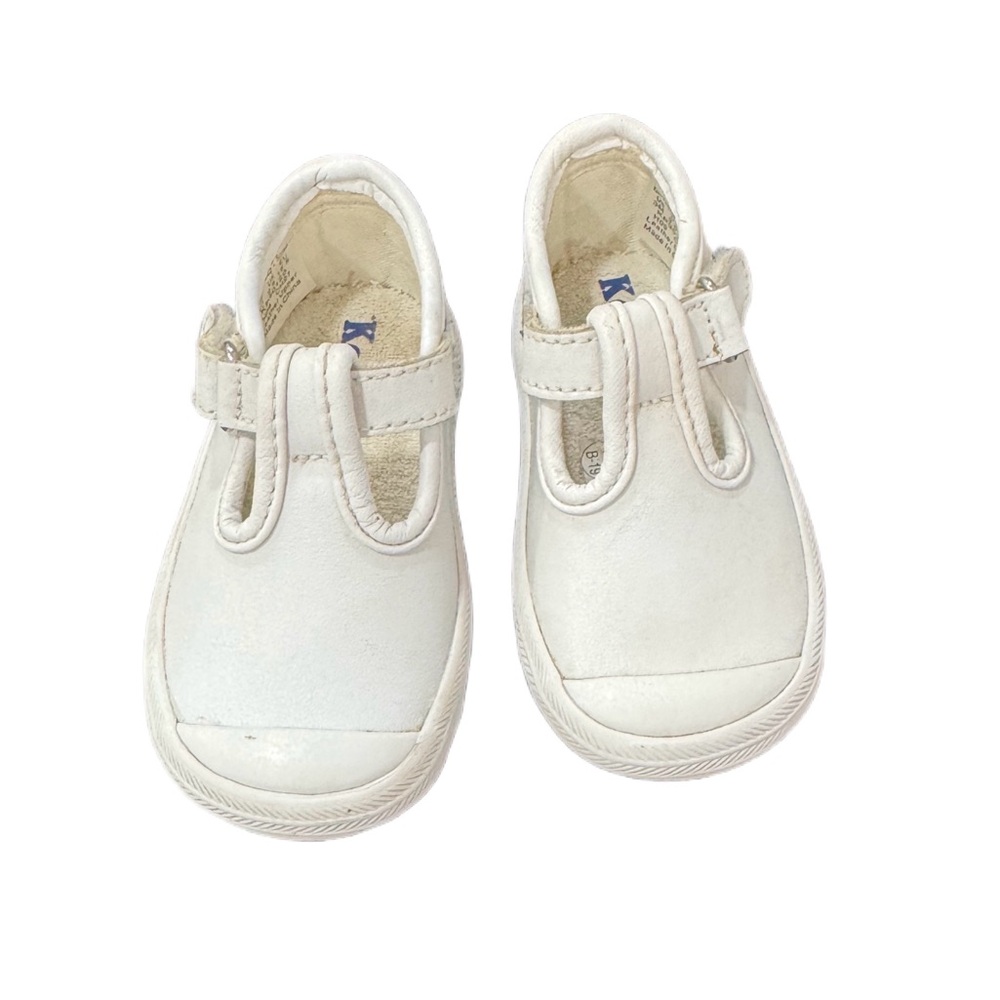 Kids White Leather T-Strap Mary Jane Shoes